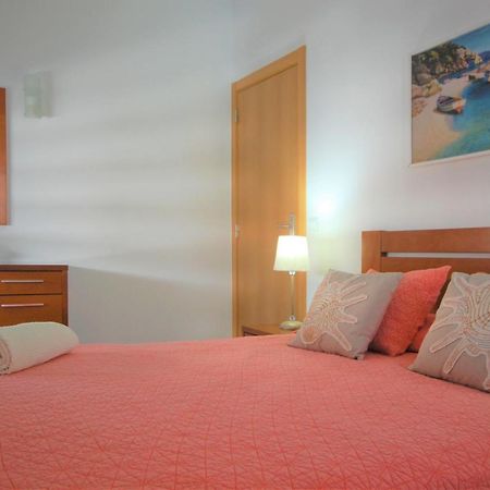 Vila Mar Praia - Free Wifi - 50 M From The Beach Armacao de Pera Bagian luar foto