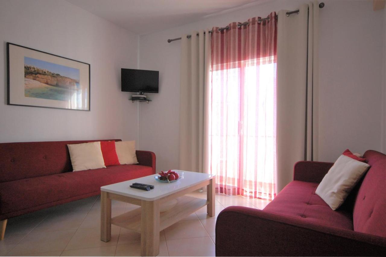 Vila Mar Praia - Free Wifi - 50 M From The Beach Armacao de Pera Bagian luar foto